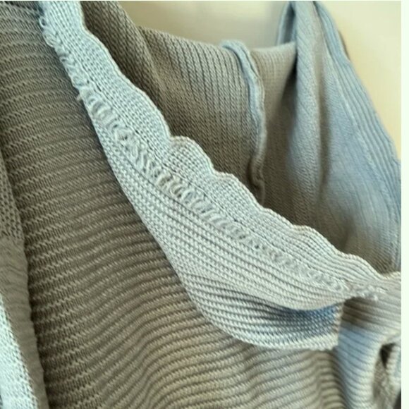 Sage knit v neck with hood knit sweater XL - Picture 4 of 6